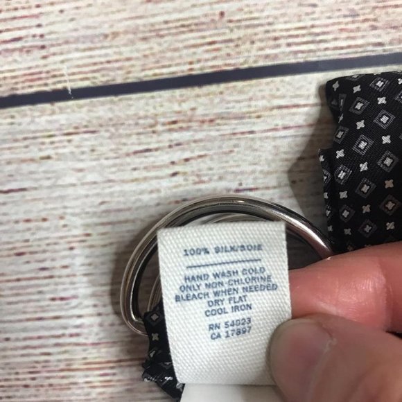 Old Navy Polka Dot Silky Adjustable Belt - Picture 5 of 6